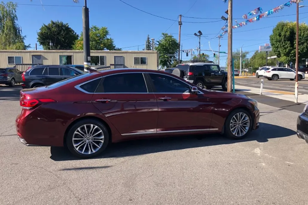 2015 Hyundai Genesis 3.8 photo 1