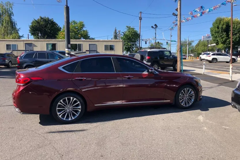 2015 Hyundai Genesis 3.8 photo 1