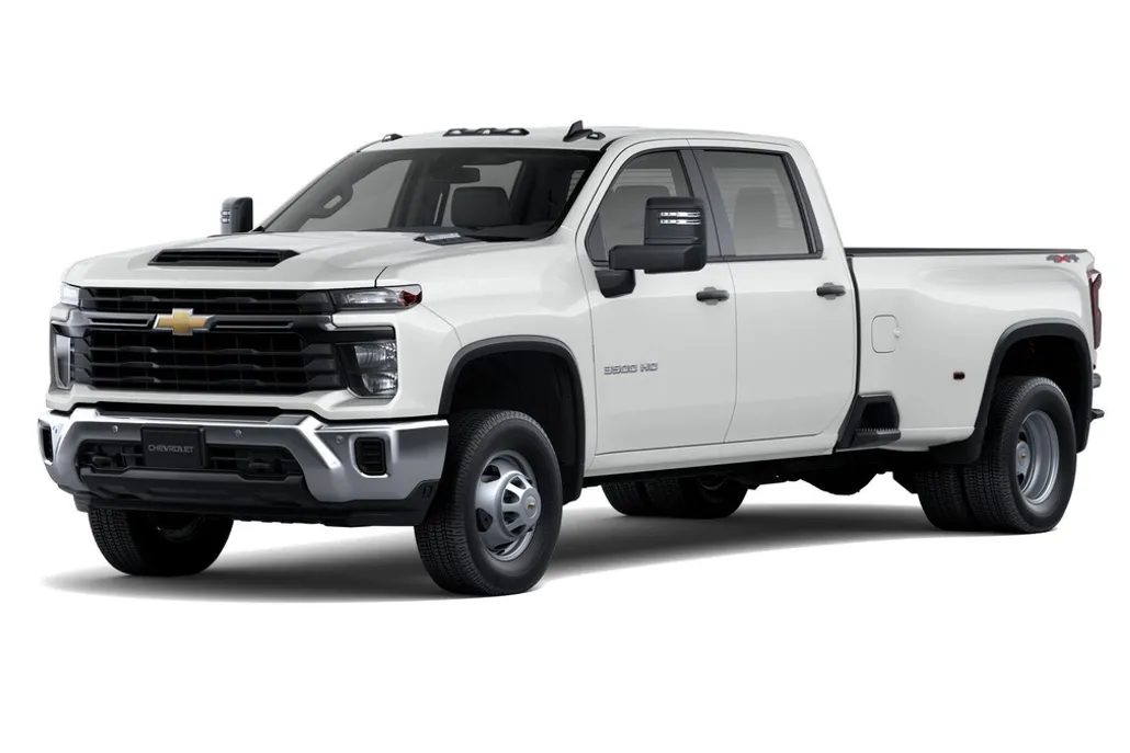 2026 Chevrolet Silverado 3500HD photo 1
