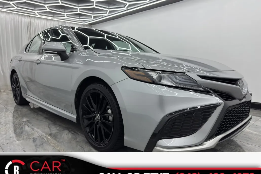 2023 Toyota Camry XSE photo 1