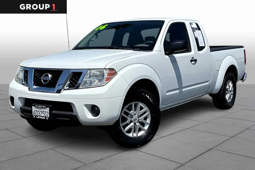 2016 Nissan Frontier SV photo 1