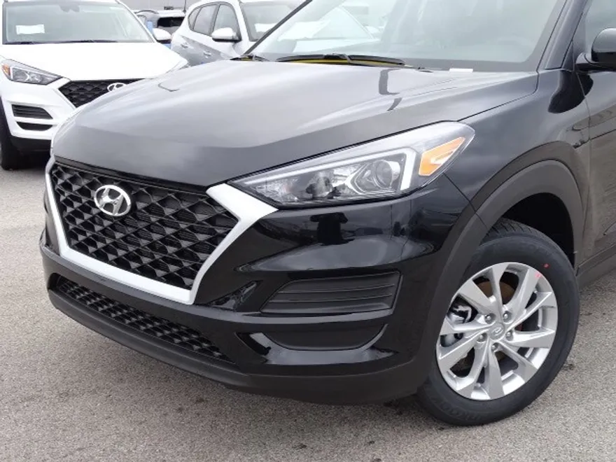 2020 Hyundai Tucson Value photo 2
