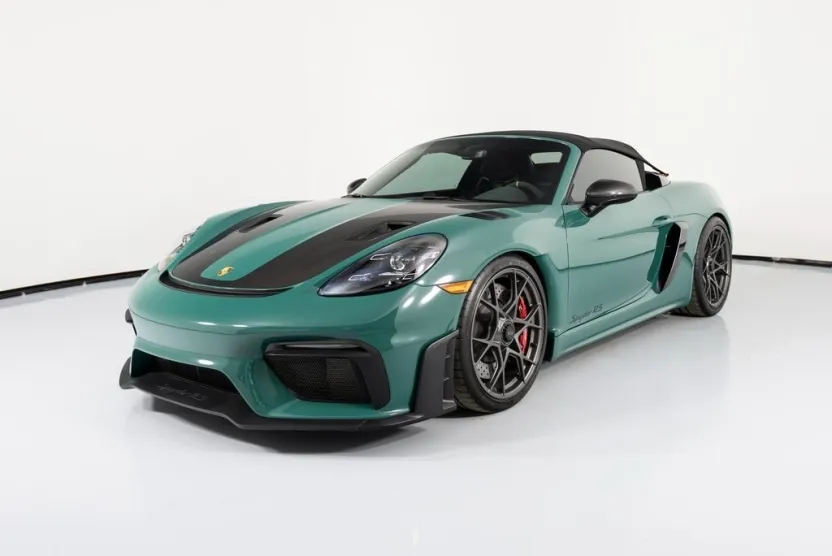 2024 Porsche Boxster Spyder photo 1