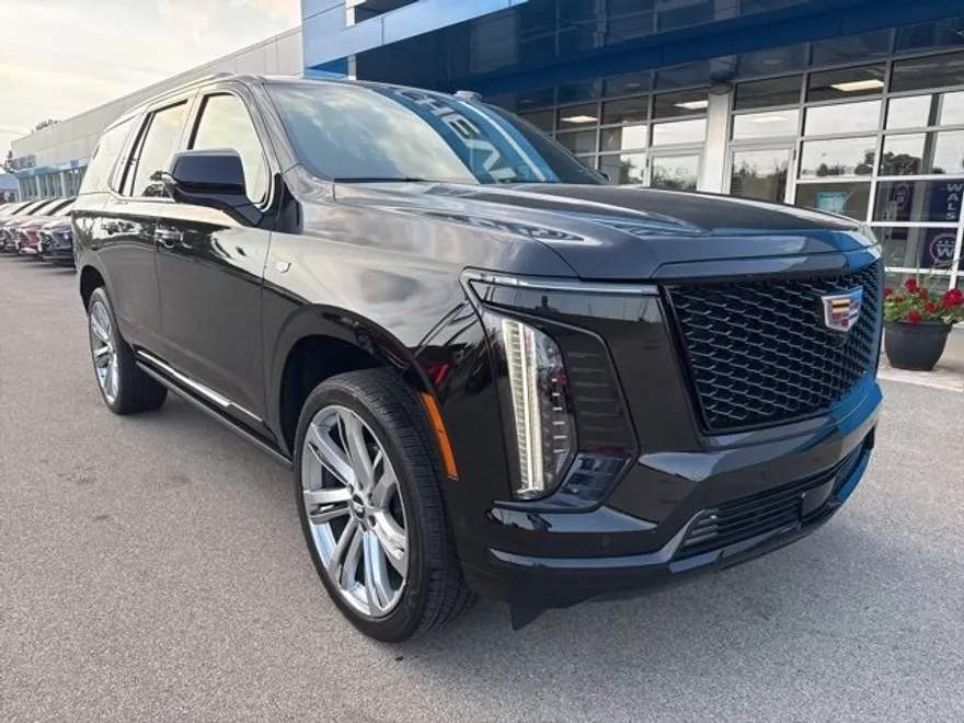 2025 Cadillac Escalade Sport photo 1
