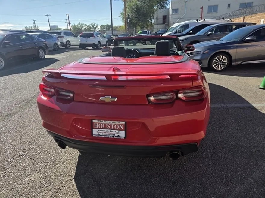 2020 Chevrolet Camaro 1LT photo 1