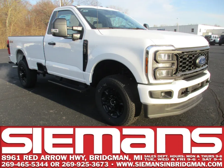 2025 Ford F-350 XL photo 1