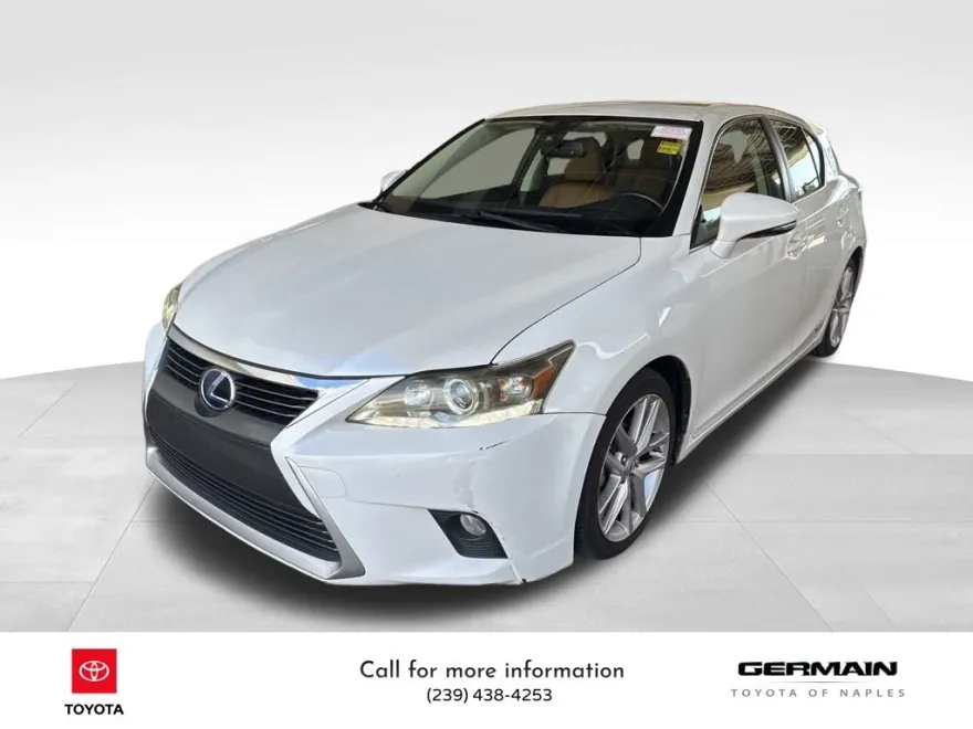 2015 Lexus CT 200h photo 1