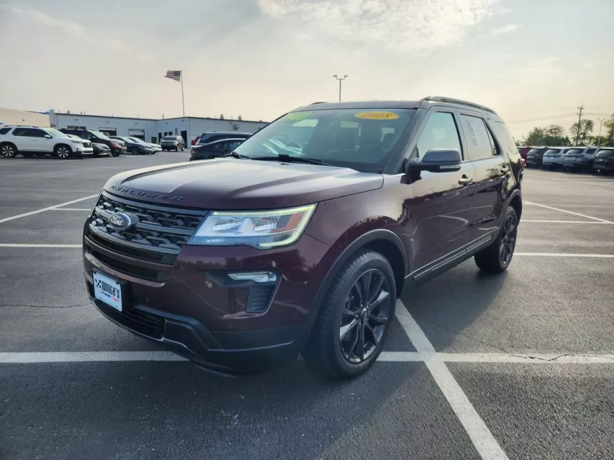 2018 Ford Explorer XLT photo 1