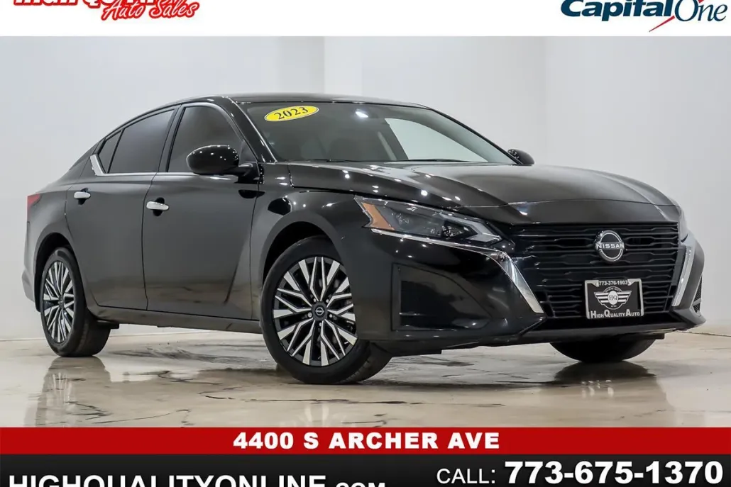 2023 Nissan Altima 2.5 SV photo 1