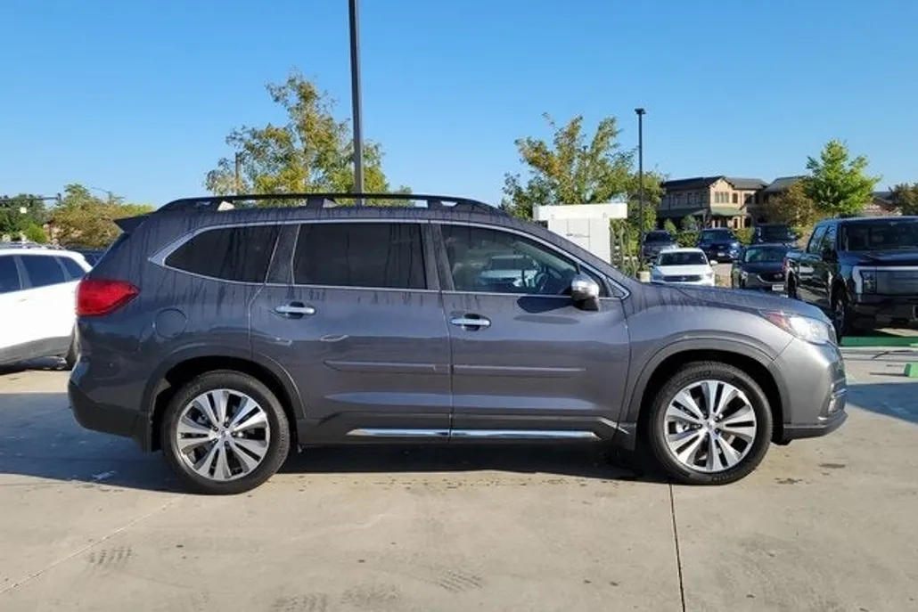 2021 Subaru Ascent Touring photo 1