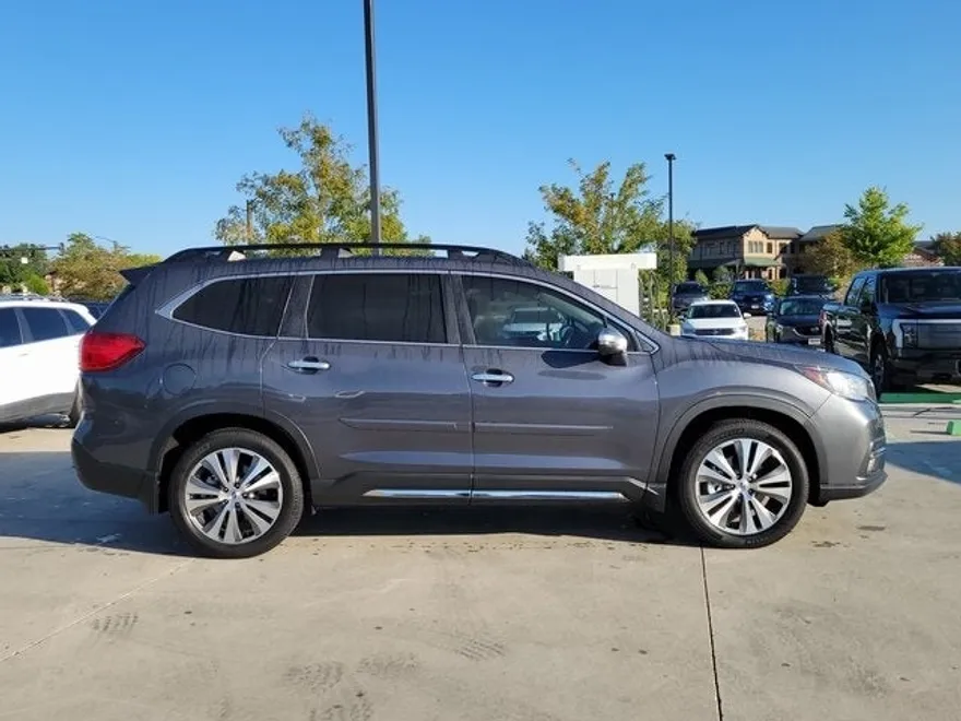 2021 Subaru Ascent Touring photo 1