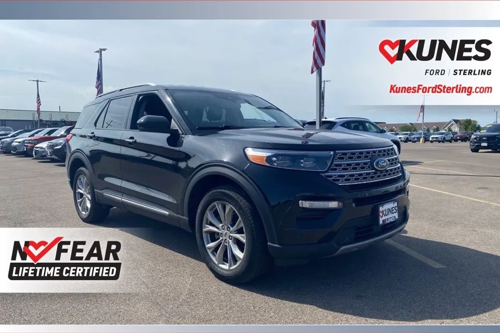 2024 Ford Explorer Limited photo 1