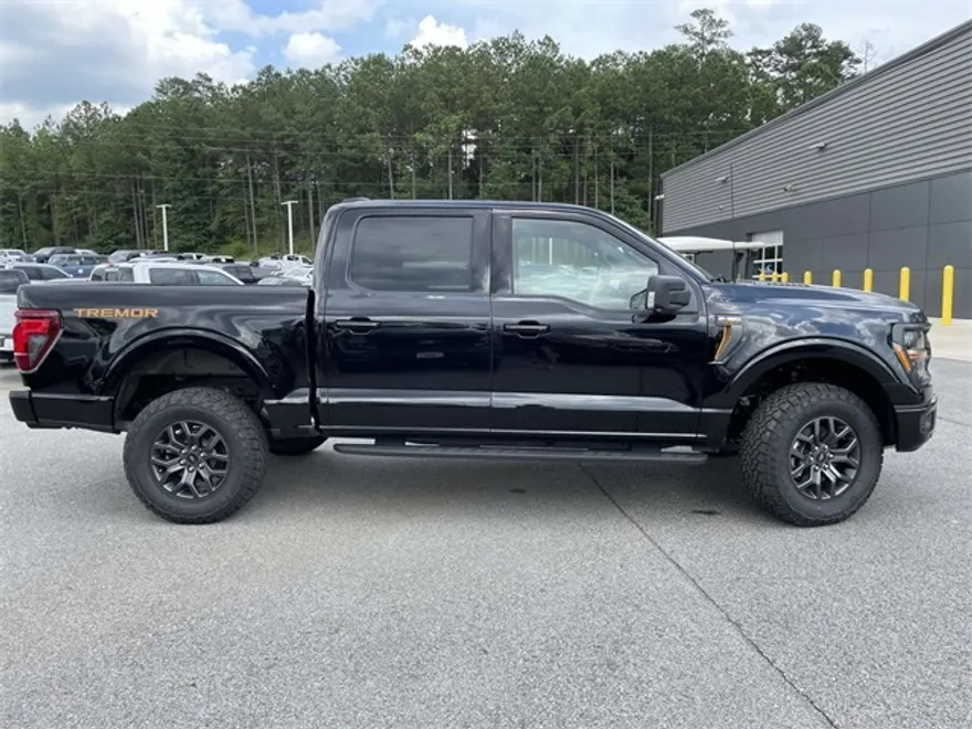 2025 Ford F-150 Tremor photo 1