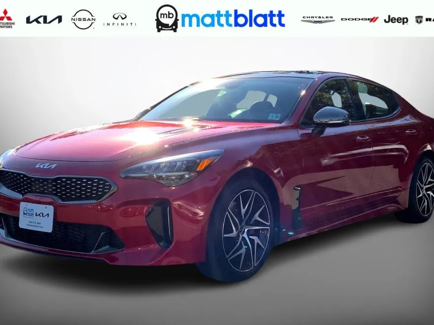 2023 Kia Stinger GT-Line photo 1