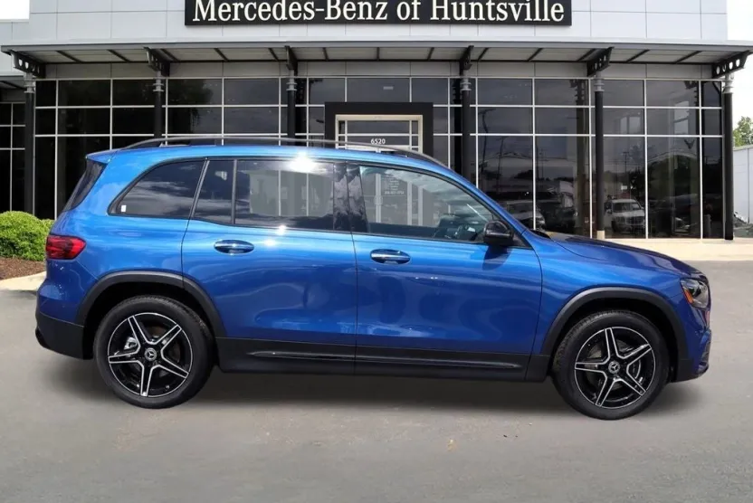 2024 Mercedes Benz GLB 250 photo 1