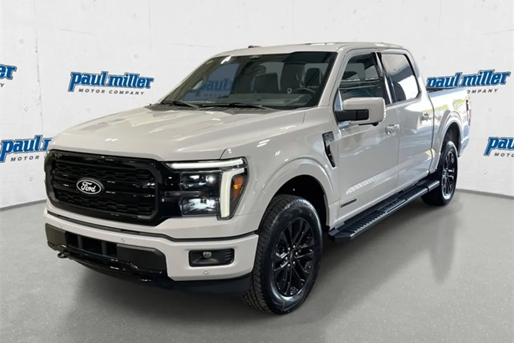 2025 Ford F-150 Lariat photo 1