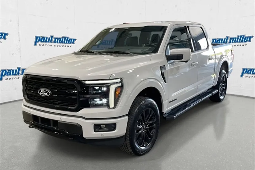 2025 Ford F-150 Lariat photo 1