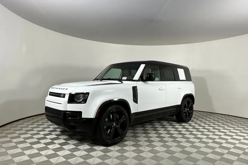 2025 Land Rover Defender 110 X-Dynamic SE photo 1