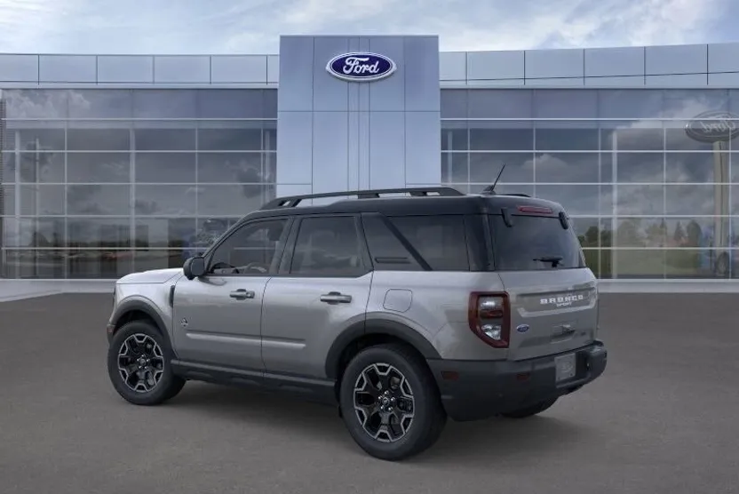 2025 Ford Bronco Sport Outer Banks photo 1