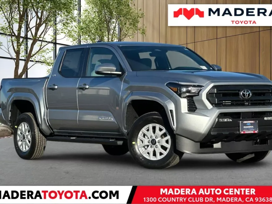 2025 Toyota Tacoma SR5 photo 1