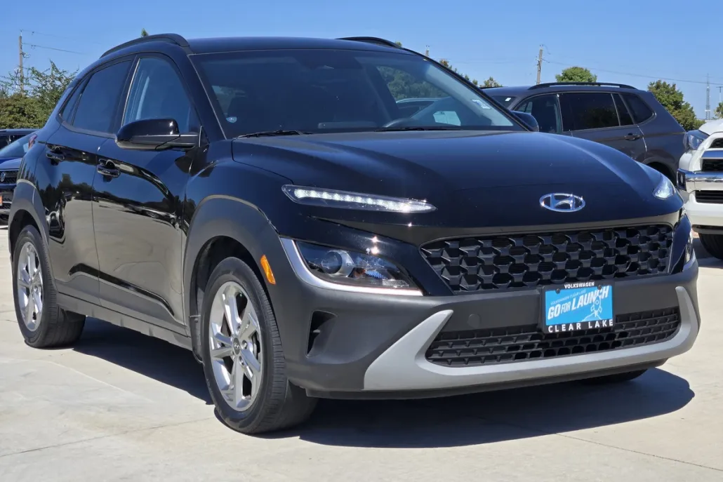 2023 Hyundai Kona SEL photo 1