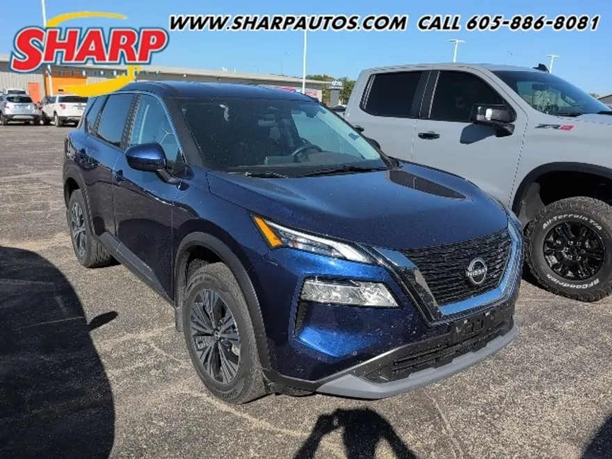2023 Nissan Rogue SV photo 1