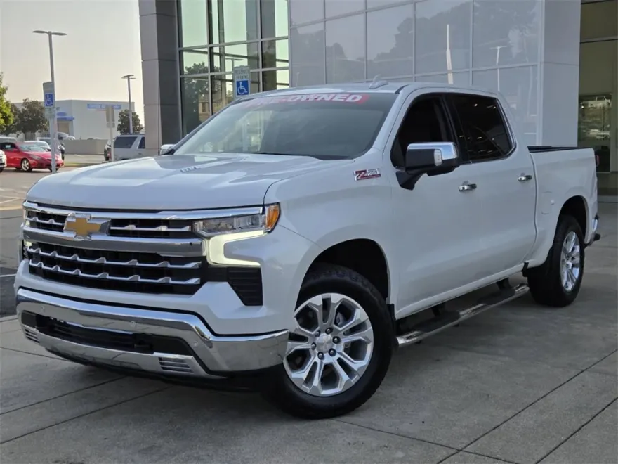 2024 Chevrolet Silverado 1500 LTZ photo 1