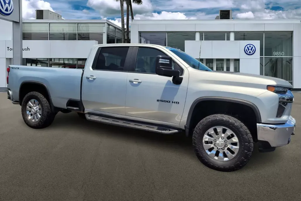 2021 Chevrolet Silverado 2500HD LT photo 1