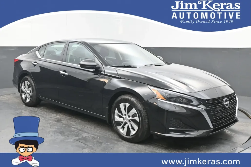 2025 Nissan Altima S photo 1
