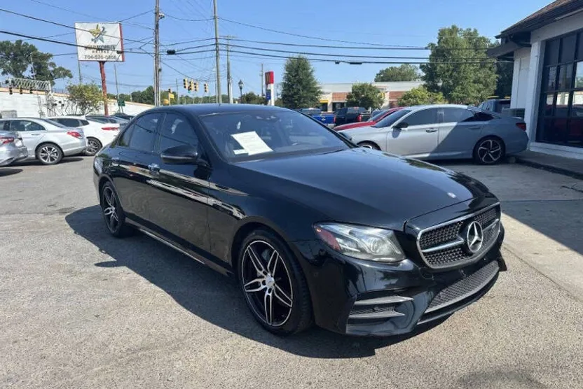 2017 Mercedes Benz E AMG 43 photo 1