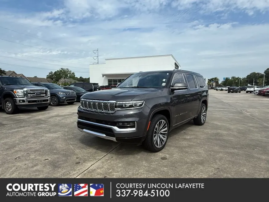 2022 Jeep Grand Wagoneer III photo 1