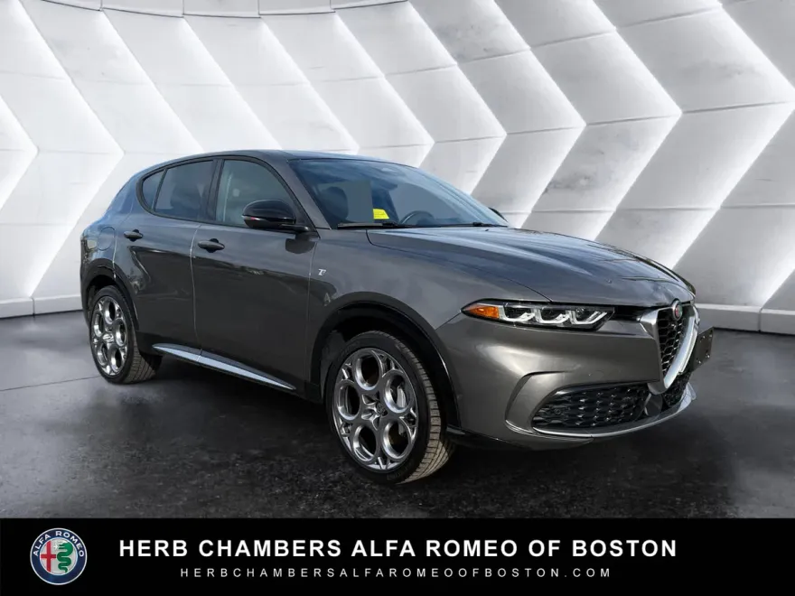 2024 Alfa Romeo Tonale Ti photo 1