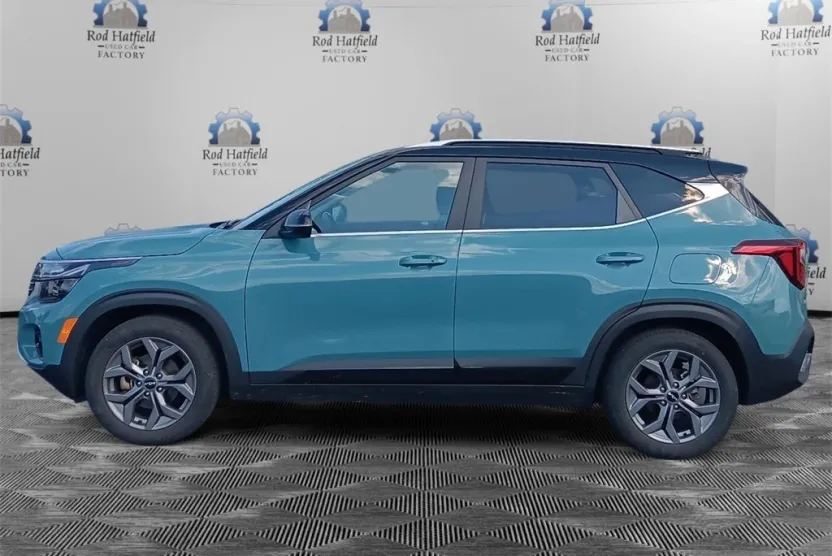 2024 Kia Seltos S photo 1