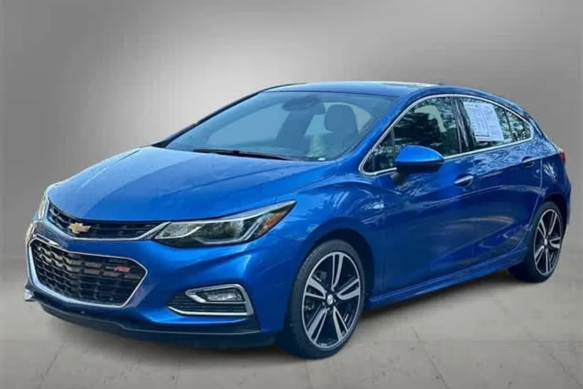 2017 Chevrolet Cruze Premier photo 1
