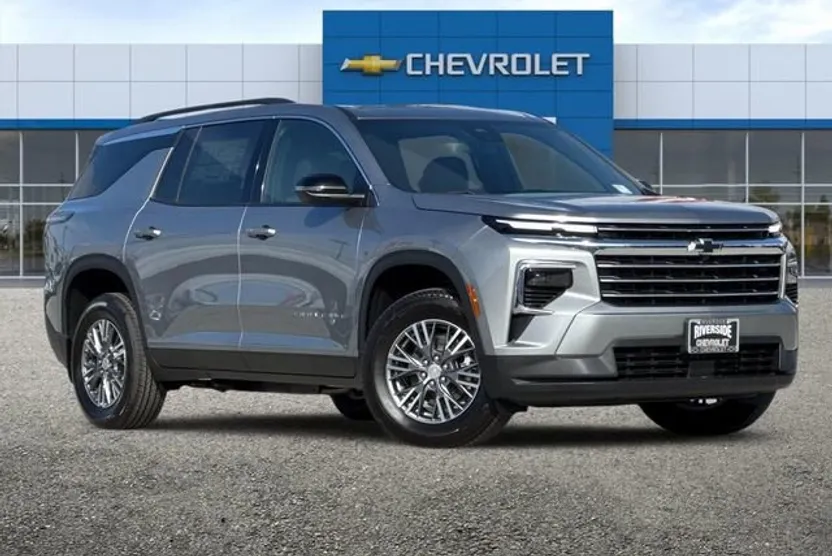 2026 Chevrolet Traverse photo 1