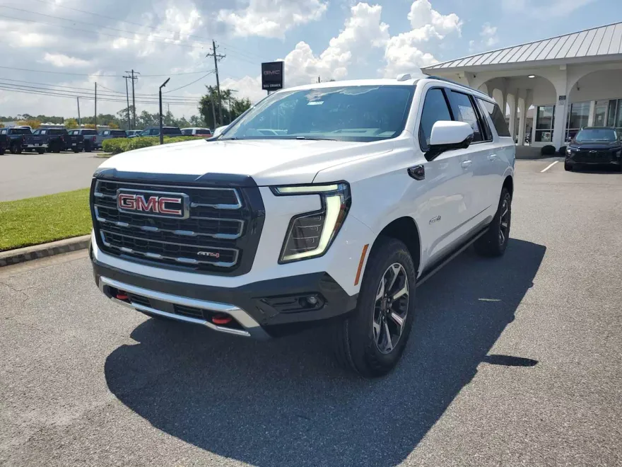 2025 Gmc Yukon XL AT4 photo 1