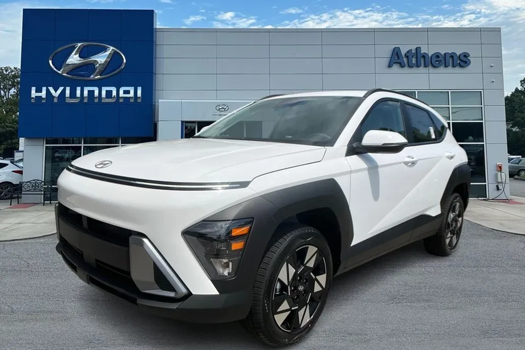 2025 Hyundai Kona SEL photo 1