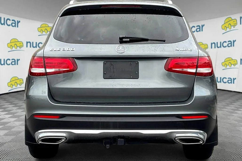 2016 Mercedes Benz GLC 300 4MATIC photo 1