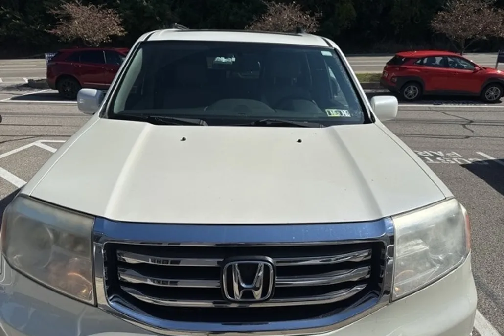 2014 Honda Pilot Touring photo 1