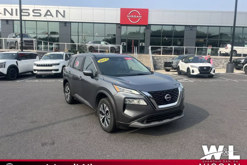 2023 Nissan Rogue SV photo 1