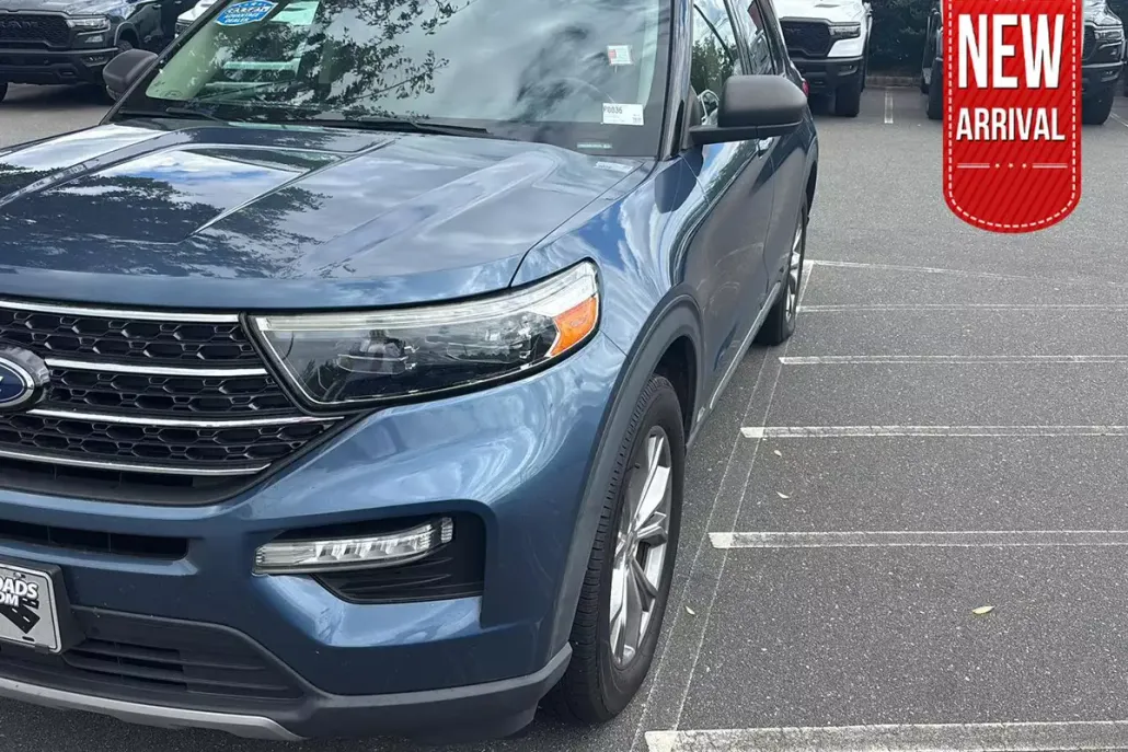 2020 Ford Explorer XLT photo 1