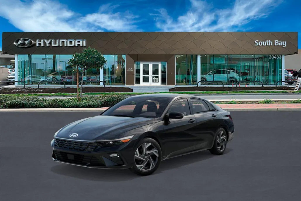 2025 Hyundai Elantra SEL Sport photo 1
