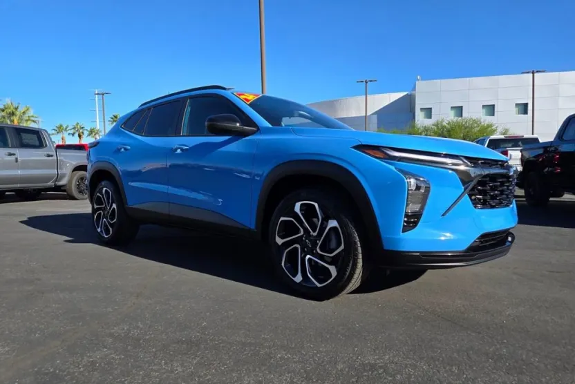 2024 Chevrolet Trax photo 1