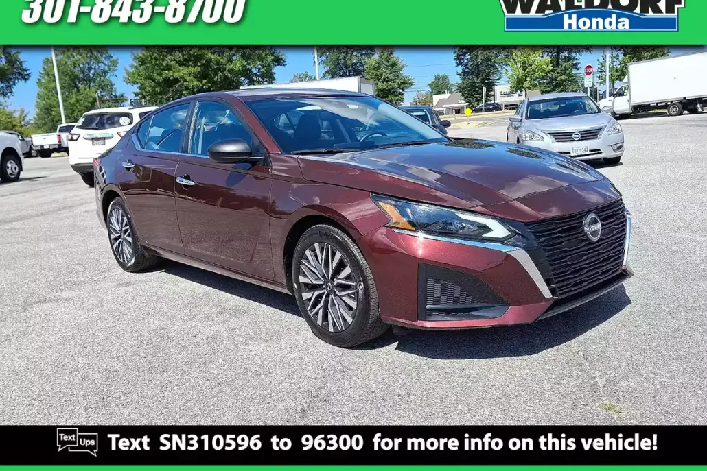 2025 Nissan Altima SV photo 1