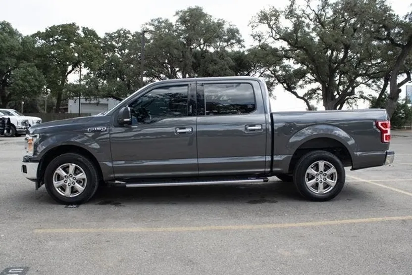 2019 Ford F-150 XLT photo 1