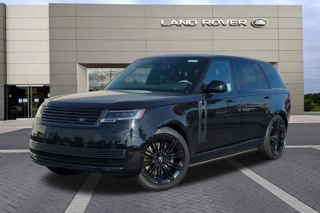 2025 Land Rover Range Rover SV photo 1