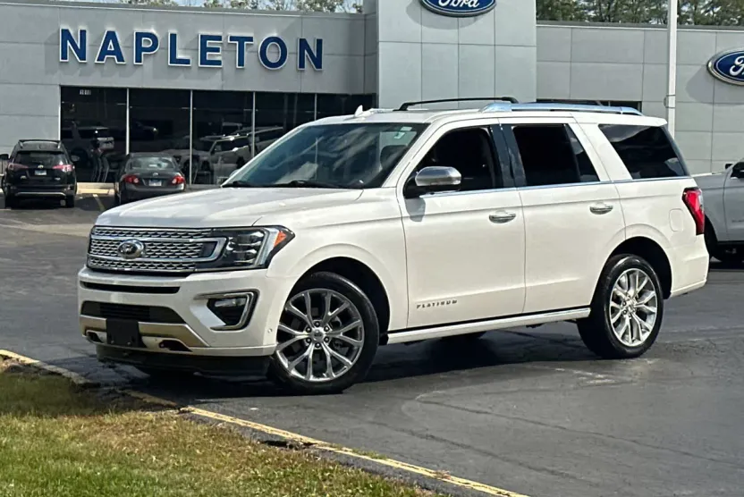 2019 Ford Expedition Platinum photo 1