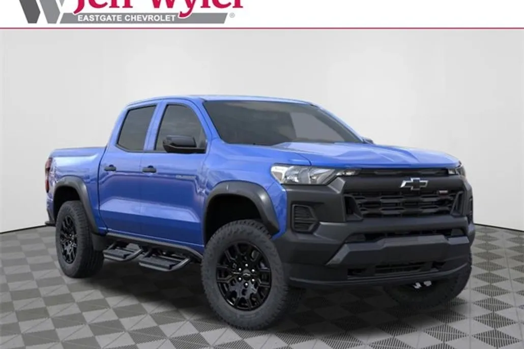 2025 Chevrolet Colorado Trail Boss photo 1