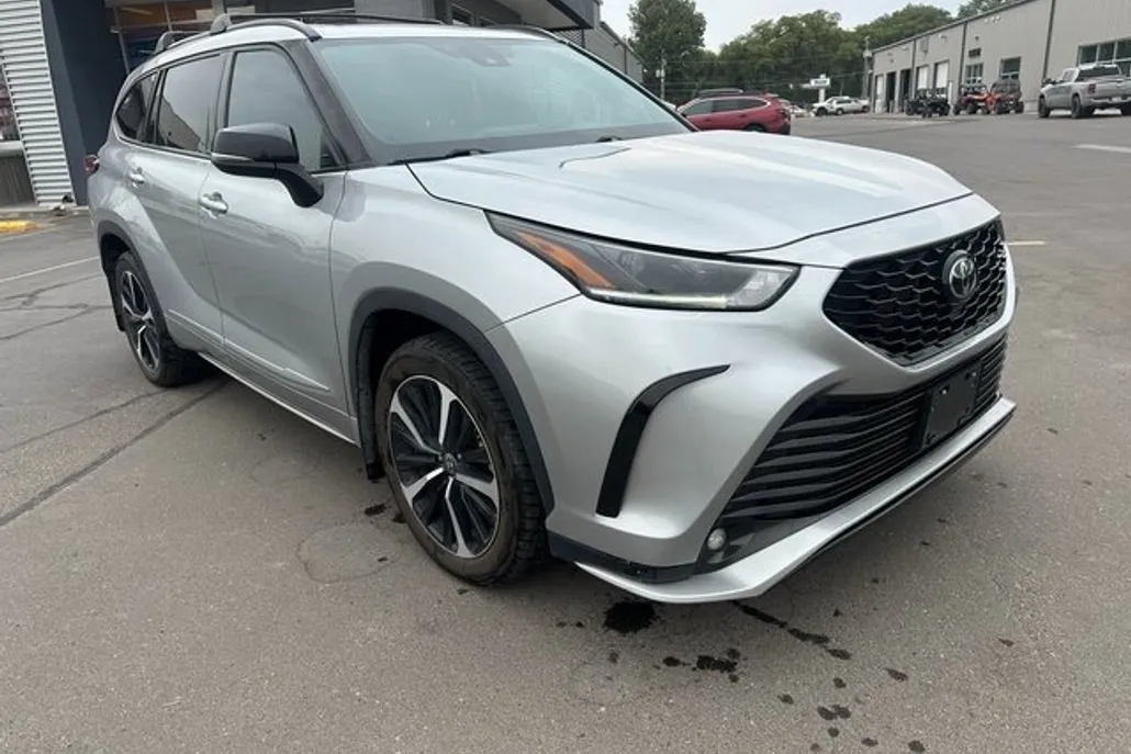 2021 Toyota Highlander XSE photo 1
