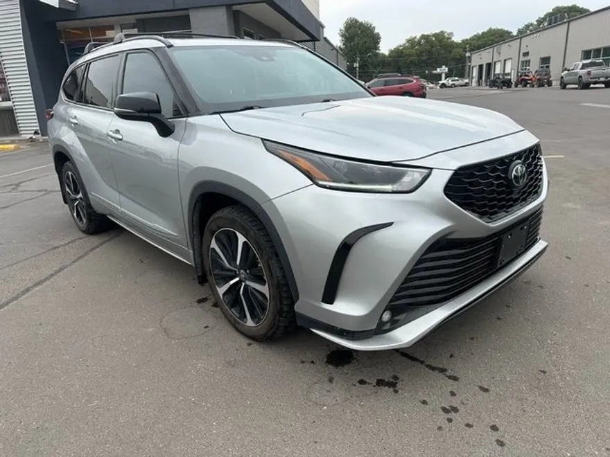 2021 Toyota Highlander XSE photo 1
